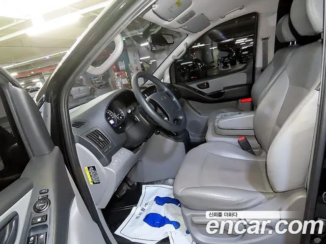 Hyundai Starex 2019 thumb 6