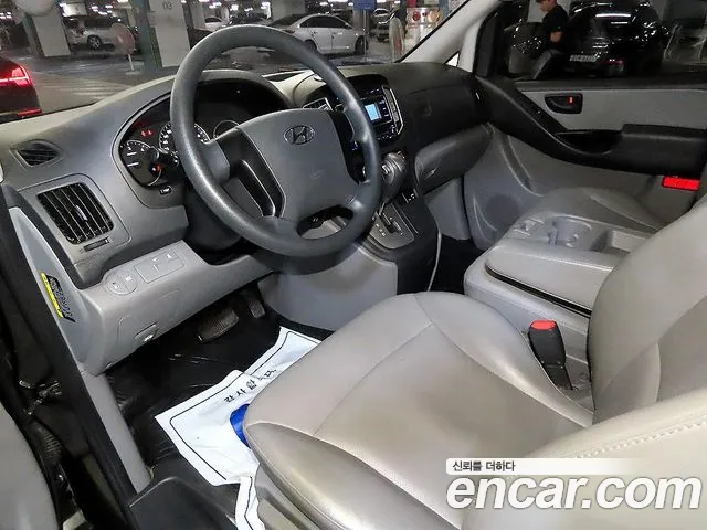 Hyundai Starex 2019 thumb 10