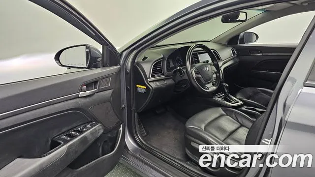 Hyundai Avante 2016 thumb 10