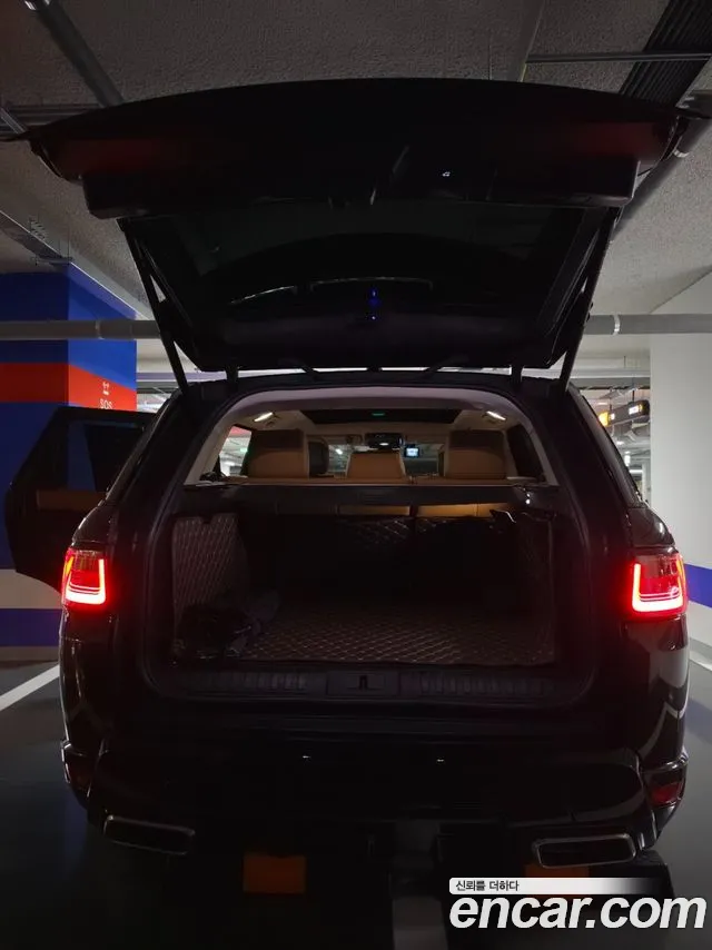 Land Rover Range Rover Sport 2018 thumb 8