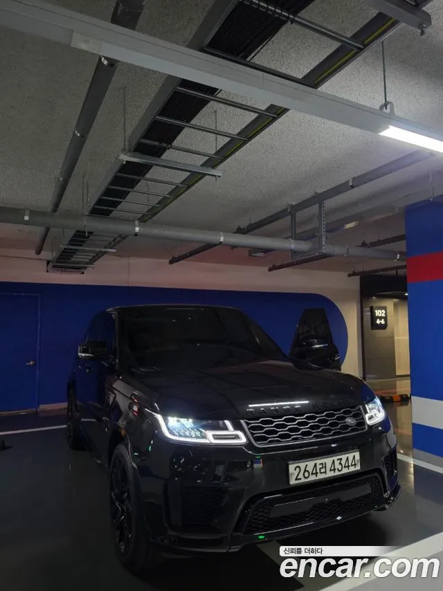 Land Rover Range Rover Sport 2018 thumb 11