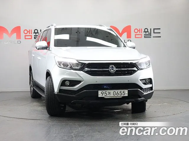 KG_Mobility_Ssangyong Rexton 2018 thumb 2