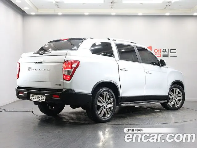 KG_Mobility_Ssangyong Rexton 2018 thumb 4