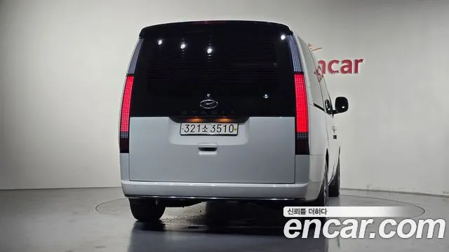 Hyundai Staria 2022 thumb 4