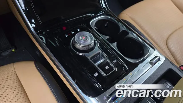 Kia Carnival 2021 thumb 9