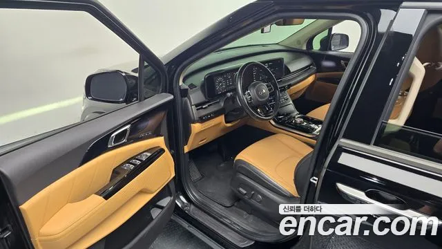 Kia Carnival 2021 thumb 11