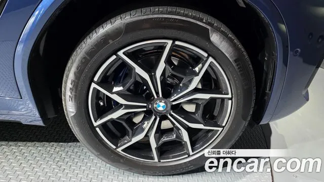 BMW X4 2023 thumb 5