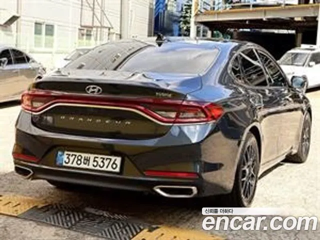 Hyundai Grandeur 2017 thumb 2