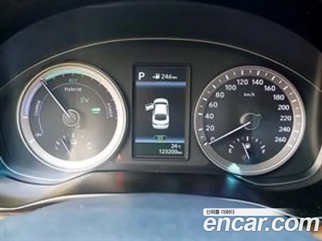 Hyundai Grandeur 2017 thumb 8