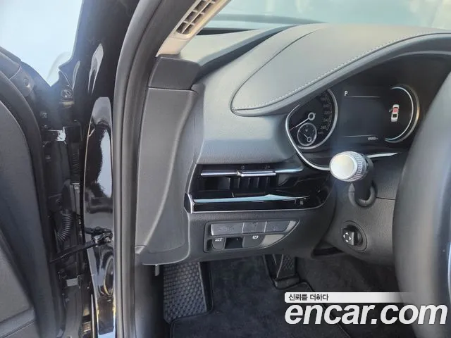 Genesis G80 2023 thumb 12