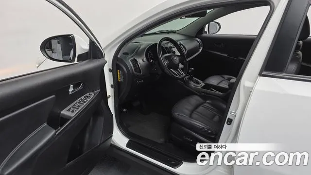 Kia Sportage 2013 thumb 10
