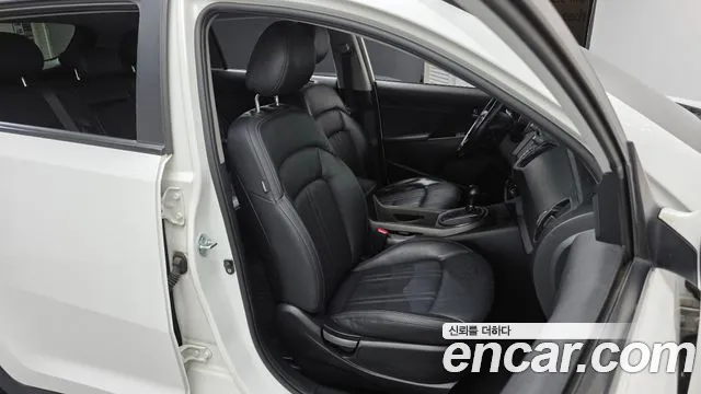 Kia Sportage 2013 thumb 12