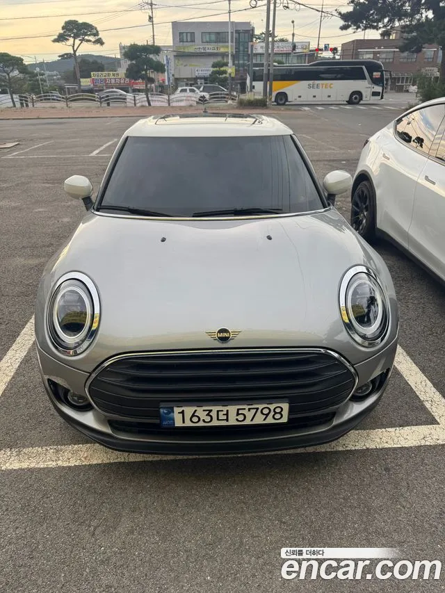 MINI Clubman 2023 thumb 3
