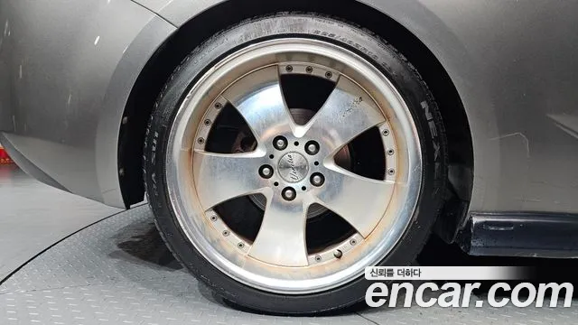 Kia Carens 2010 thumb 5