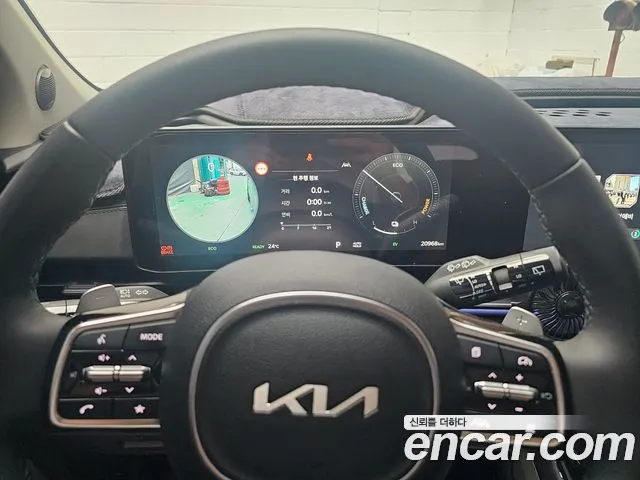 Kia Carnival 2024 thumb 8