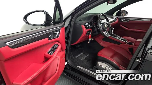 Porsche Macan 2017 thumb 9