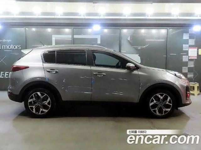 Kia Sportage 2018 thumb 3