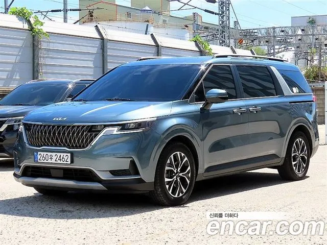 Kia Carnival 2023 thumb 11