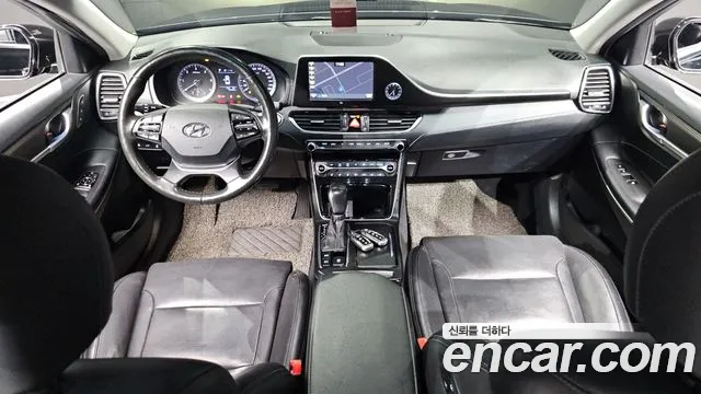 Hyundai Grandeur 2017 thumb 6
