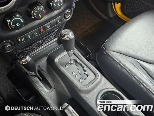 Jeep Wrangler 2015 thumb 9