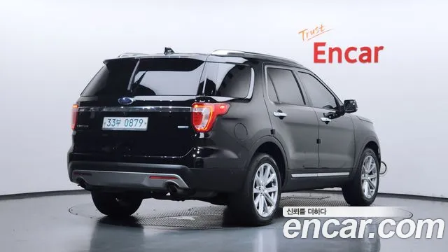 Ford Explorer 2015 thumb 2