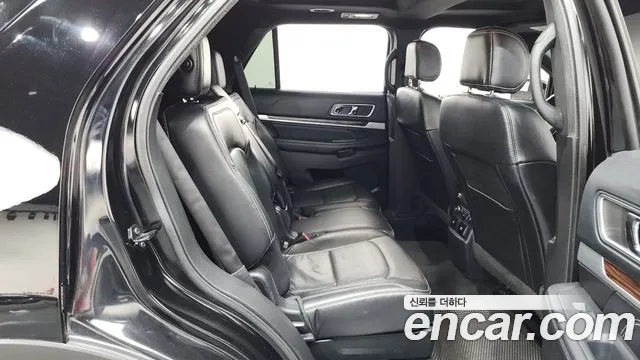 Ford Explorer 2015 thumb 12