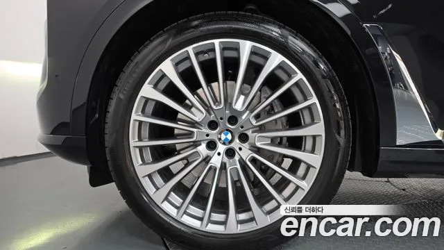 BMW X7 2026 thumb 5