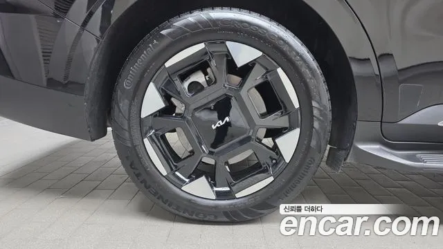 Kia Carnival 2025 thumb 4
