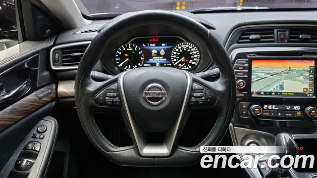 Nissan Maxima 2018 thumb 11
