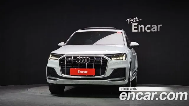 Audi Q7 2022 thumb 3