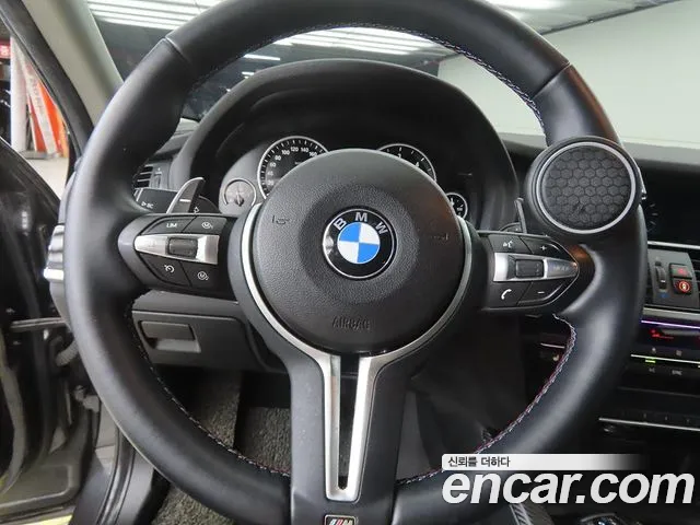 BMW X4 2017 thumb 8