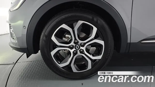Renault-KoreaSamsung Arkana 2022 thumb 4