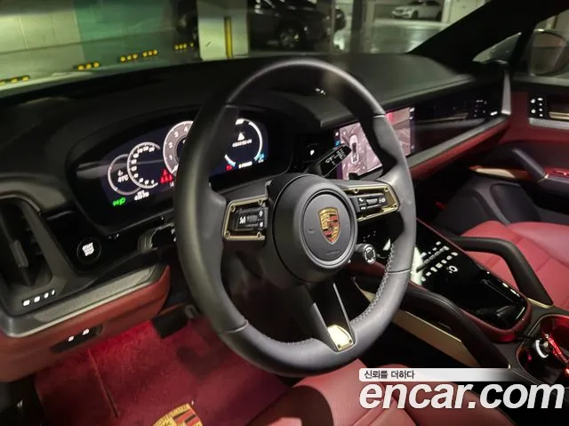 Porsche Cayenne 2025 thumb 7