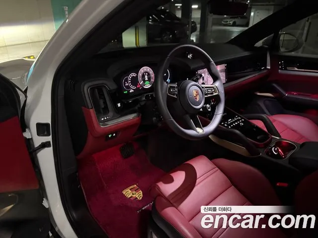 Porsche Cayenne 2025 thumb 10