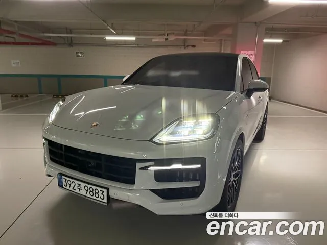 Porsche Cayenne 2025 thumb 11
