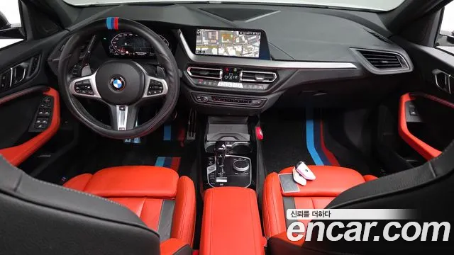 BMW 1-Series 2024 thumb 6