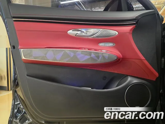 Genesis GV70 2024 thumb 5