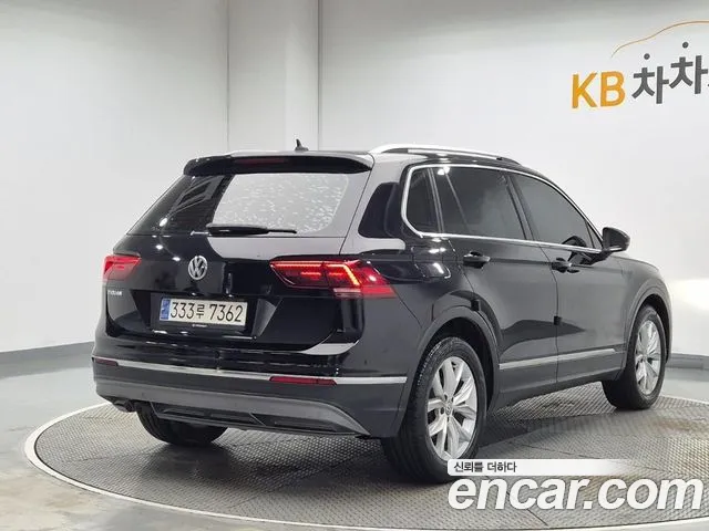 Volkswagen Tiguan 2020 thumb 3
