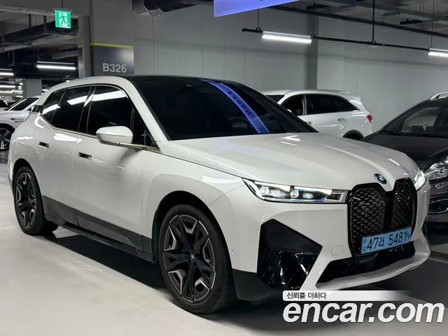 BMW iX 2021 thumb 3
