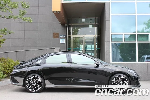 Hyundai IONIQ 6 2023 thumb 3