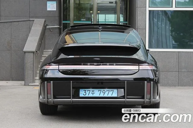 Hyundai IONIQ 6 2023 thumb 4