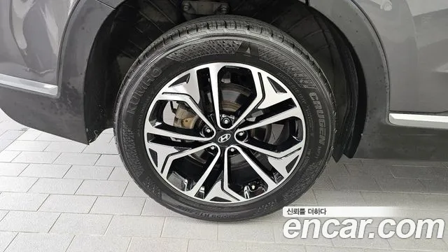 Hyundai Santa Fe 2019 thumb 5