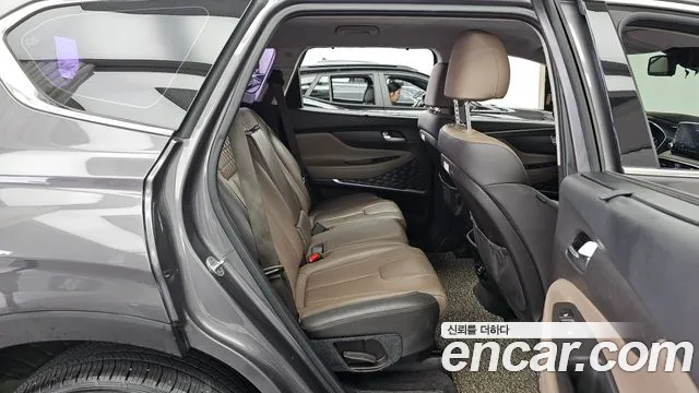 Hyundai Santa Fe 2019 thumb 12