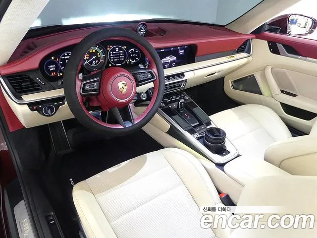 Porsche 911 2021 thumb 7