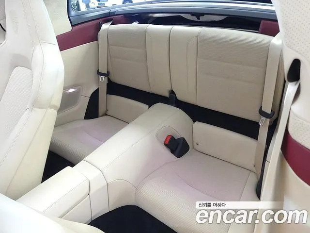 Porsche 911 2021 thumb 8