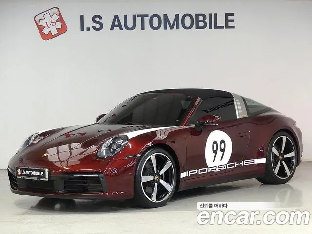 Porsche 911 2021 thumb 11