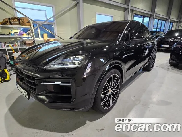 Porsche Cayenne 2025 thumb 3