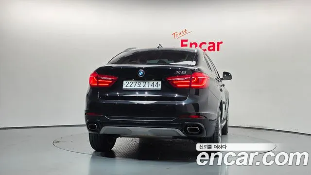 BMW X6 2017 thumb 3