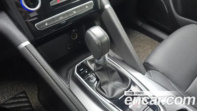 Renault-KoreaSamsung Koleos 2020 thumb 8