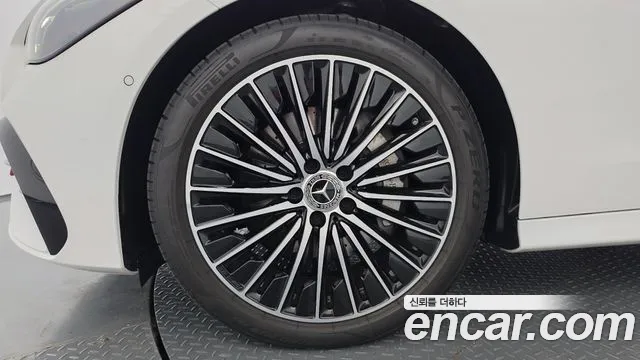 Mercedes-Benz CLE-Class 2025 thumb 5